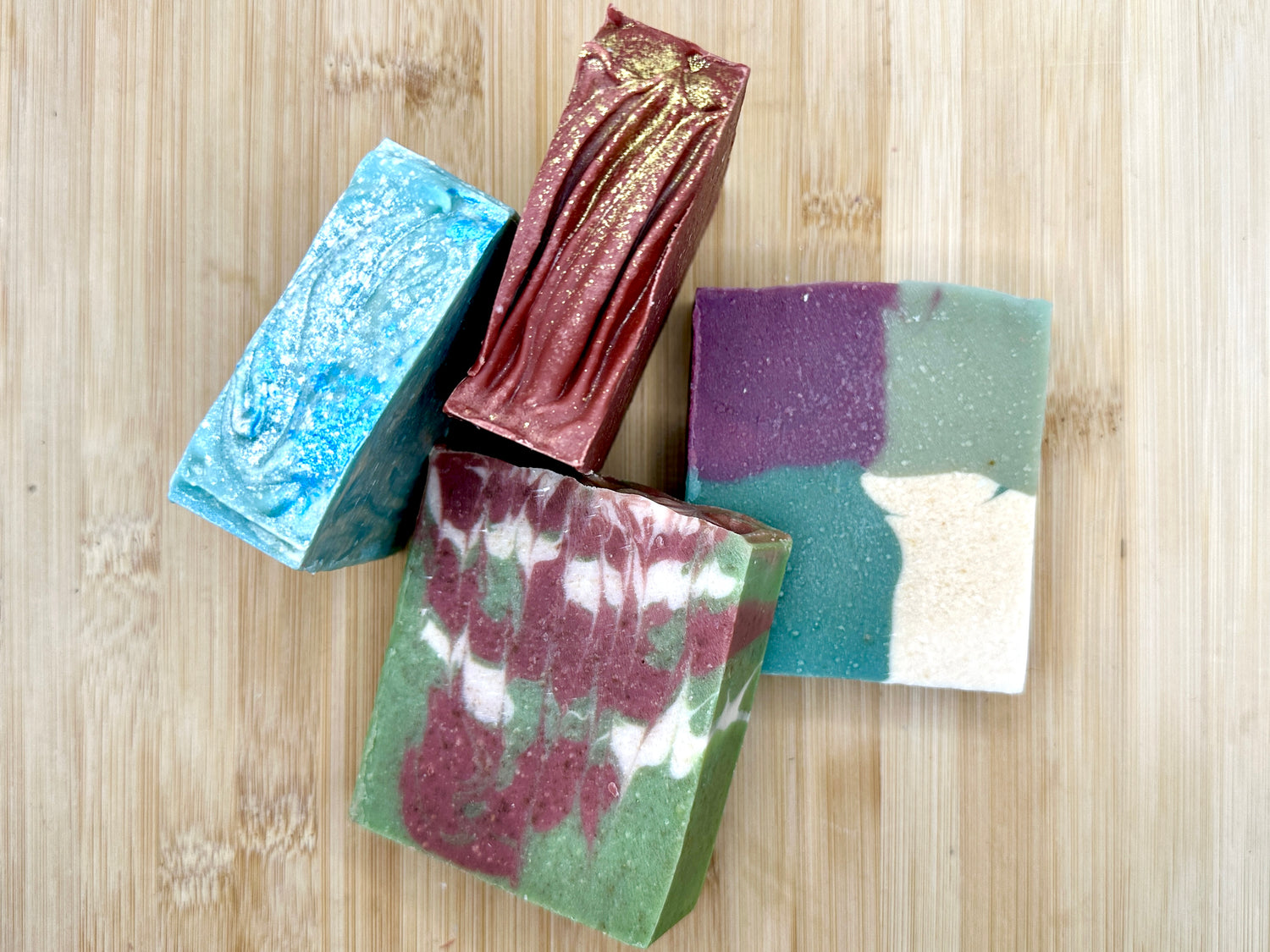 Holiday Soap &amp; Dish Gift Set