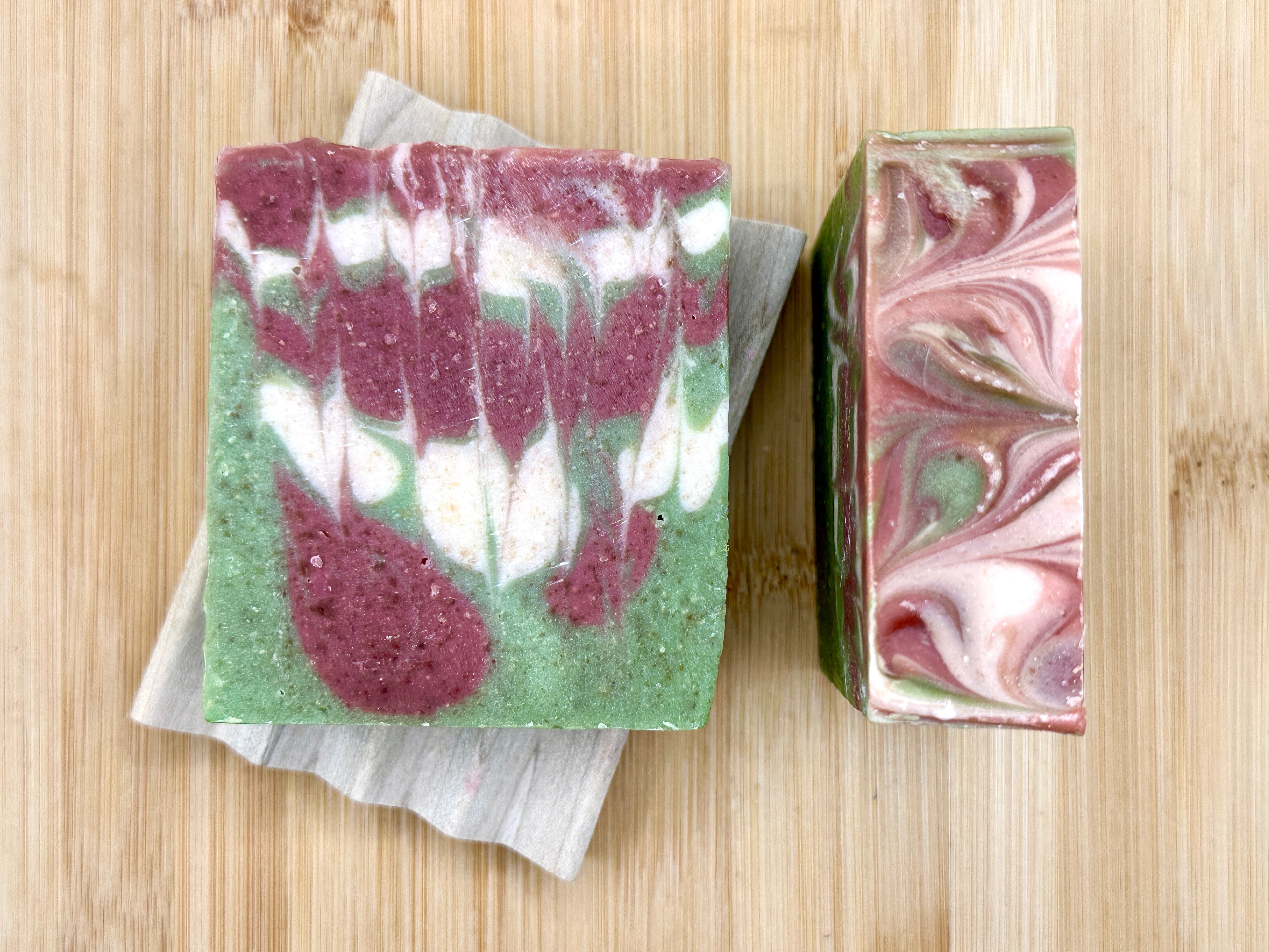 Holiday Soap &amp; Dish Gift Set